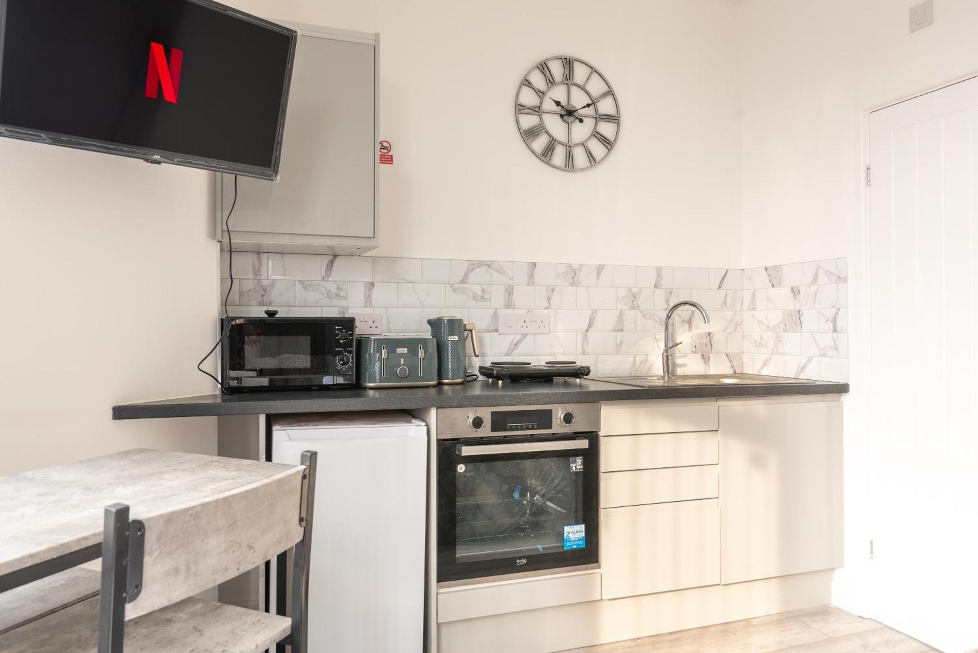 Cosy Cardiff Apartments - Garden Lounge エクステリア 写真